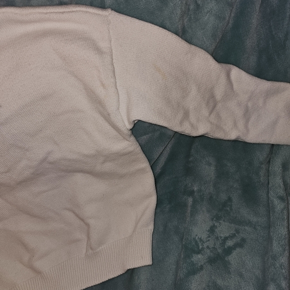 Forever 21 Kids White Sweater with Blue Care Bear Design Grumpy Bear - Picture 10 of 14